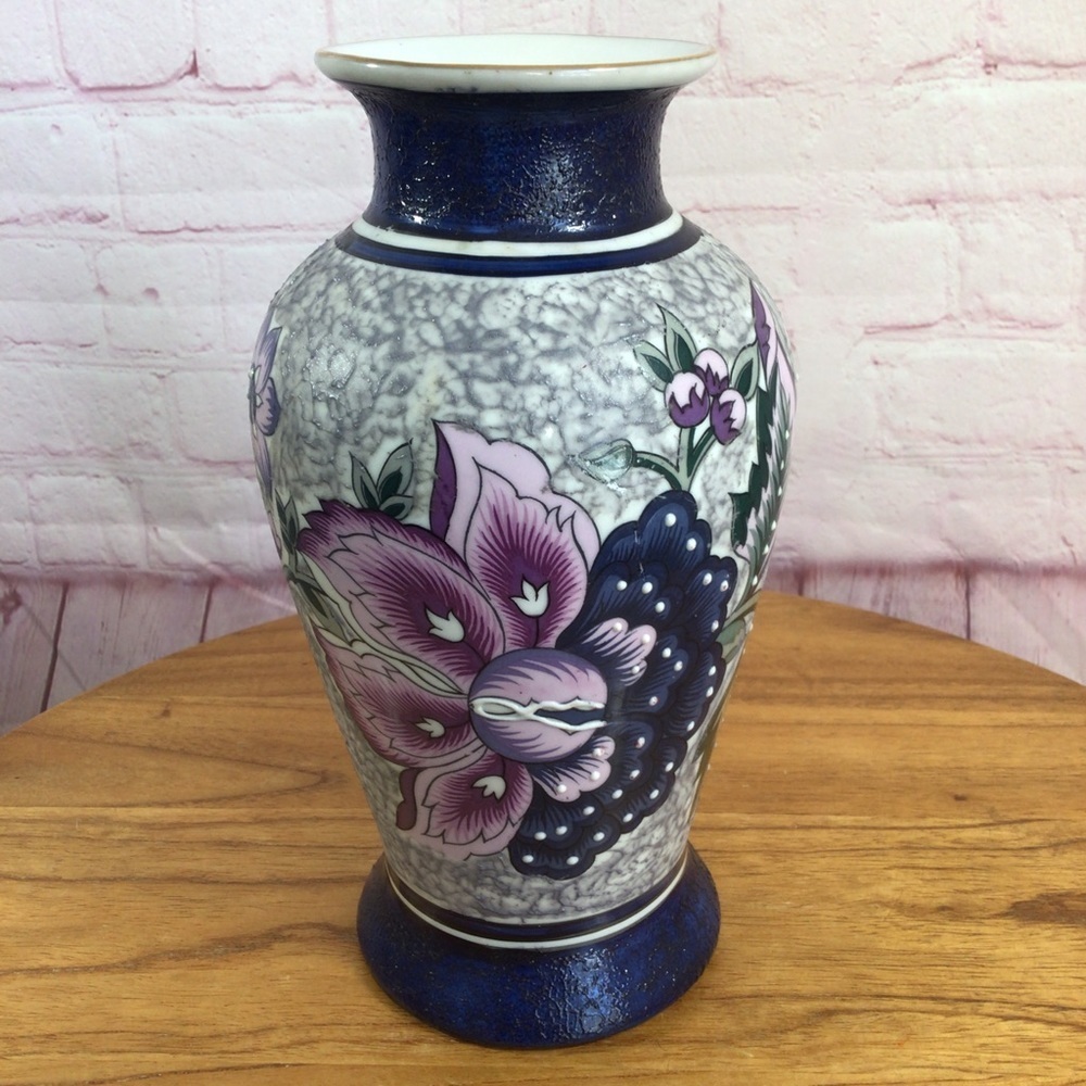 Textured Floral Marble Look Porcelain Vase